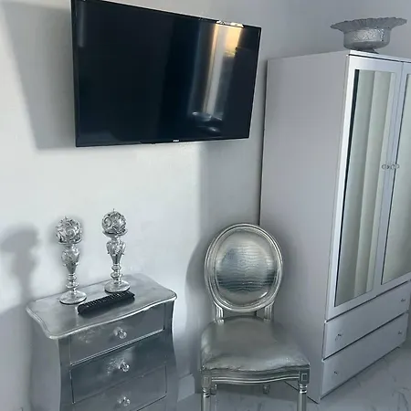 Apartment Cyprian De Lux Z Ogrodem Malbork
