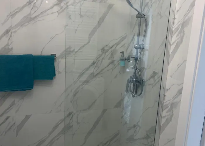 Cyprian De Lux Z Ogrodem